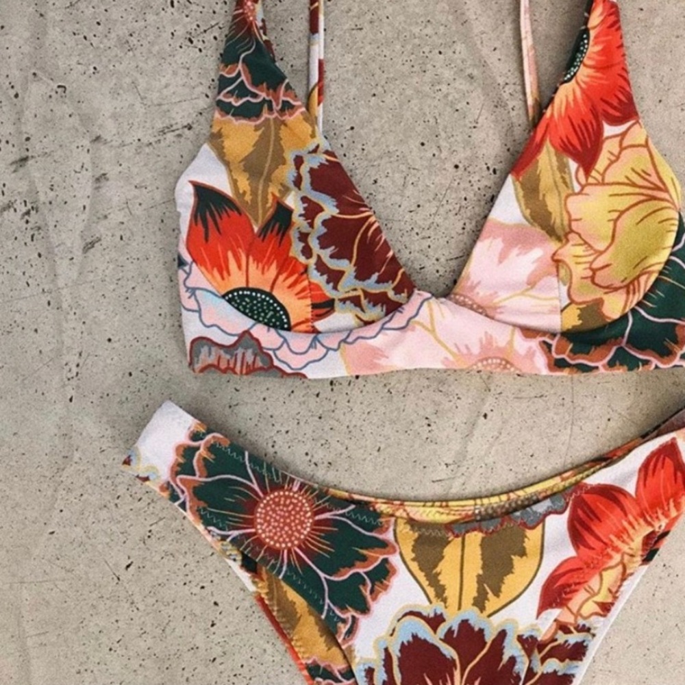 NEW Stone Fox Bikini Set Floral/Yellow